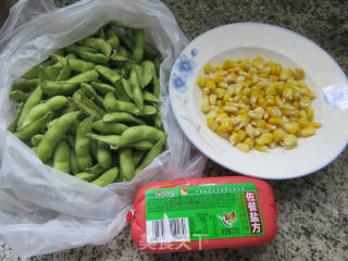 佐餐盐方玉米粒炒毛豆步骤1