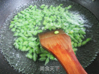 佐餐盐方玉米粒炒毛豆步骤4
