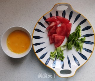 蘑菇炒鸡蛋步骤3