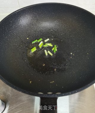 蘑菇炒鸡蛋步骤6