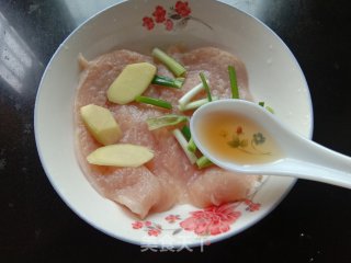 煎奥尔良鸡胸肉步骤3