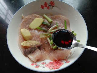 煎奥尔良鸡胸肉步骤5