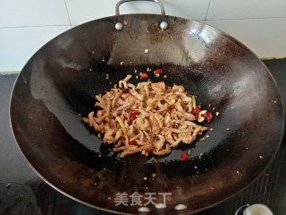 干煸肉丝步骤10