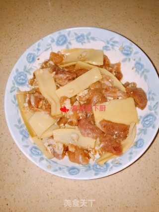 沙姜蒸猪肉步骤3