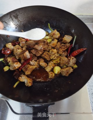 家常红烧牛肉步骤13