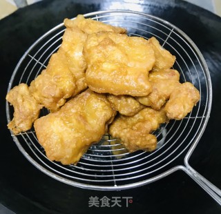 菠萝炒酥肉步骤5