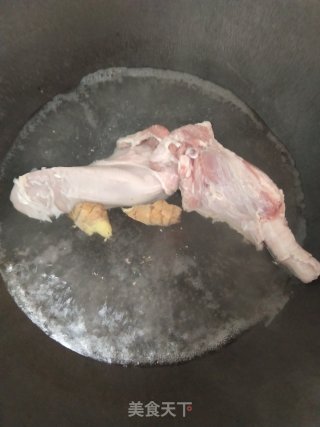 猪舌炒丝瓜步骤1