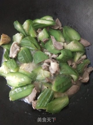 猪舌炒丝瓜步骤9
