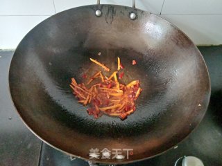 姜丝香菜炒肉丝步骤3