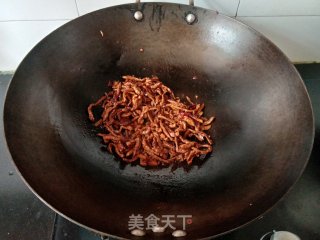 姜丝香菜炒肉丝步骤6