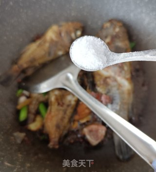 家常炖小石斑步骤9