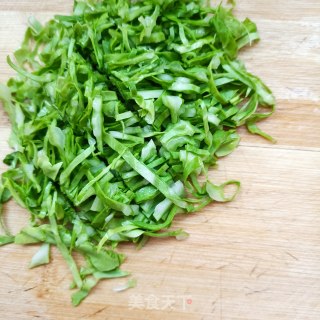 “清淡美食”木耳炒养心菜步骤7