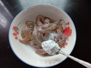 葱爆虾仁步骤3
