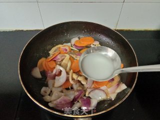 平菇洋葱炒胡萝卜步骤6