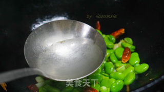 初夏必吃的葱油蚕豆 步骤6