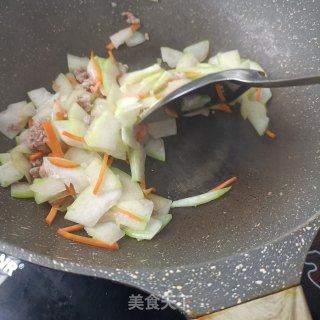 “清淡美食”鲍鱼肉糜炖冬瓜步骤7