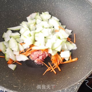 “清淡美食”鲍鱼肉糜炖冬瓜步骤5