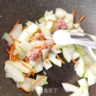 “清淡美食”鲍鱼肉糜炖冬瓜步骤6