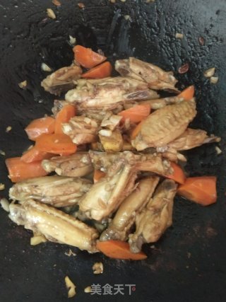 蒜香可乐焖鸡翅步骤10