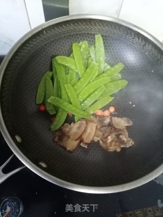 河南豆炒腊肉步骤5