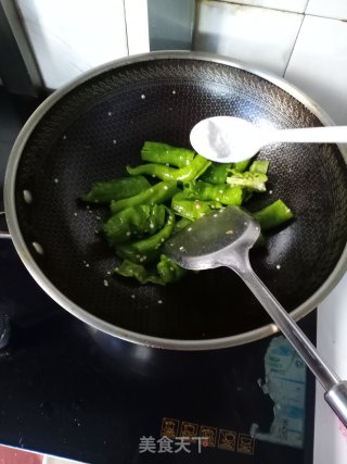 虎皮青椒鸡蛋步骤3