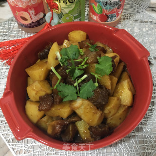 牛筋烧土豆步骤6
