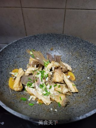 香煎鱼骨步骤7