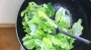 超简单蚝油生菜，健康清甜，刮油又减肥，非常快手！步骤4