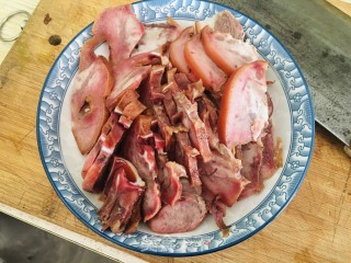 青椒炒头肉步骤2