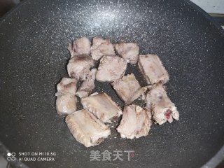 家常蒜香排骨步骤2