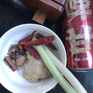 啤酒炖红烧肉步骤2