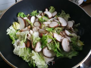 香菇炒包菜步骤5