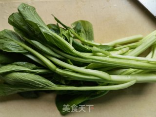蒜蓉菜芯步骤1