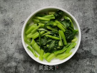 蒜蓉菜芯步骤4