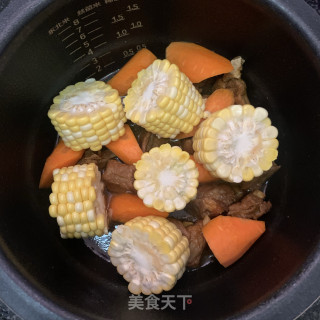 胡萝卜玉米烧排骨步骤11