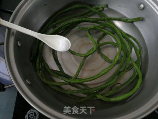 豆角煎酿鸡蛋步骤2