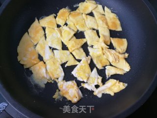 西葫芦子姜炒鸡蛋步骤3