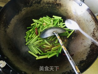 蒜苔过油肉步骤4