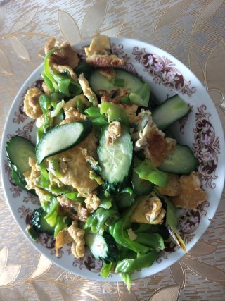 黄瓜青椒炒鸡蛋步骤7
