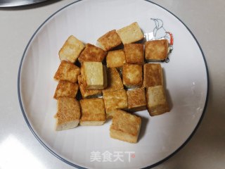 豆腐烧茄子步骤1