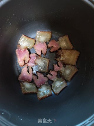 腊肉焖大头菜步骤4