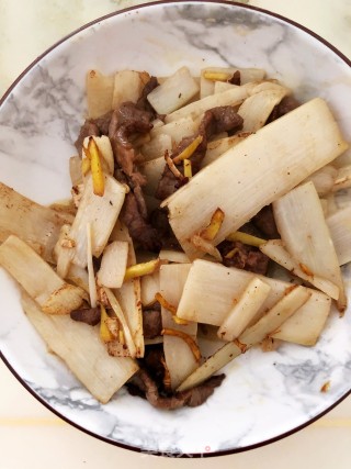 牛肉炒笋片步骤5