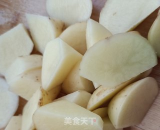梅花肉炖土豆步骤4