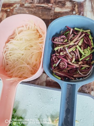 猴腿炒土豆丝步骤11