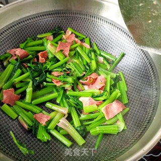 培根炒菠菜梗步骤14