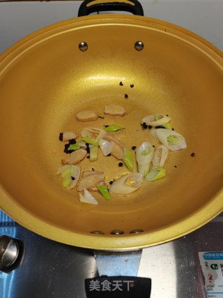 清炖罗非鱼步骤3