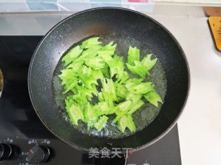 夏季下饭菜苦瓜炒牛肉❗️苦瓜爽脆牛肉滑嫩，小满节气美食步骤5