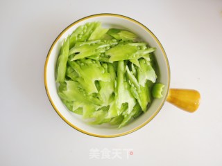 夏季下饭菜苦瓜炒牛肉❗️苦瓜爽脆牛肉滑嫩，小满节气美食步骤4