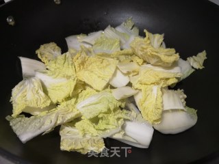白菜虾仁锅步骤5
