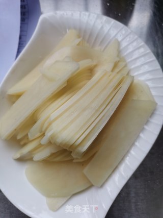 猪肉炒土豆片步骤1